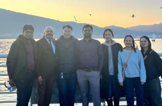 وفد من مصنع أسمنت هندي يزور مصنعًا لتصنيع المعدات لإجراء تبادل معمق للخبرات